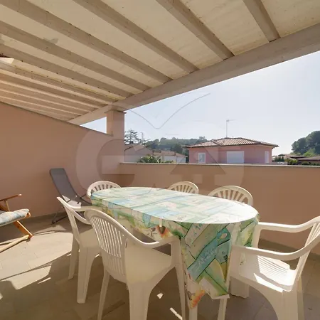 Marechiara - Goelba Apartment *